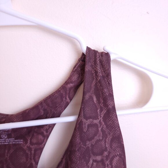 EVOLUTION AND CREATION Womens XL Active Tank Top and Pants Set Purple Snake Skin - Picture 7 of 16